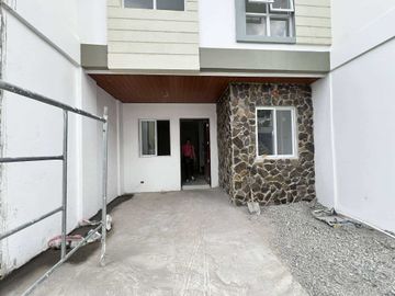 Brgy.San Roque Antipolo For Sale Single Attached House And Lot near Robinson rg