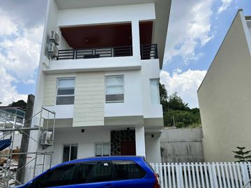 Brgy.San Roque Antipolo For Sale Single Attached House And Lot near Robinson rg