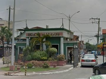 NORTH OLYMPUS QC (walking distance to Zabarte Comml Rd), 24/7 security @6.9M