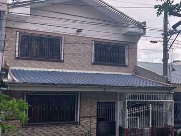 Rush house for sale in Golden City Sta Rosa