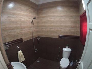 Rush house for sale in Golden City Sta Rosa