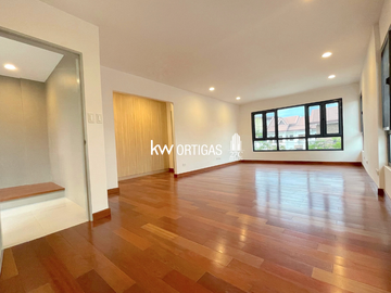 Brand New Premium Duplex with Elevator for Sale in AFPOVAI Subdivision, Taguig