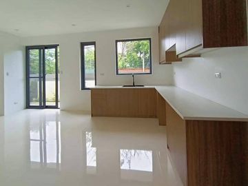 For Sale Three Storey Newly Built Duplex Type Houses in San Fernando Pampanga