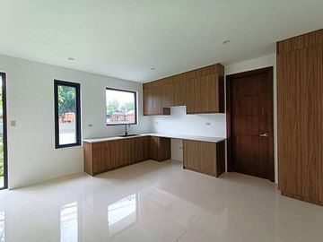 For Sale Three Storey Newly Built Duplex Type Houses in San Fernando Pampanga