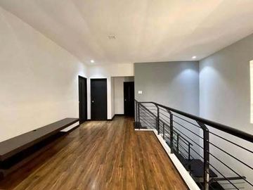 5BR House and Lot For Sale in Pacita San Pedro Laguna