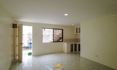 FOR SALE: Mindanao Avenue, Warehouse + 2 Storey Apartment