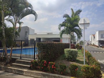 Vendo Casa Hermosa En Ciudad Country, Conjunto Residencial Azor, Jamundi