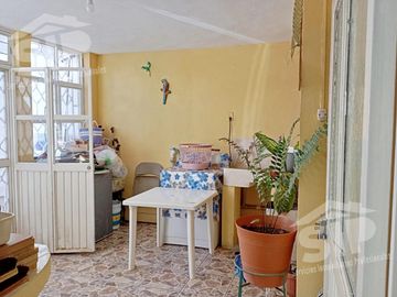 Amplia casa en venta, Fraccionamiento Oceanía.
