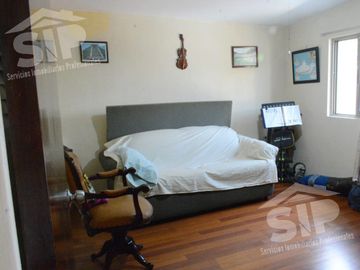 Amplia casa en venta, Fraccionamiento Oceanía.