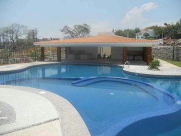 Venta de Casa Comercial en Condominios Bugambilias / Cuernavaca - CWM-177-Cc