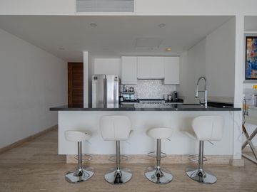 Departamento en Marina Condos, Puerto Cancún