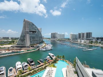 Departamento en Marina Condos, Puerto Cancún