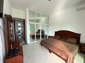 Venta Casa sola en Lomas de Atzingo  zona norte Cuernavaca Mor