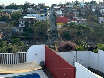 Venta Casa sola en Lomas de Atzingo  zona norte Cuernavaca Mor
