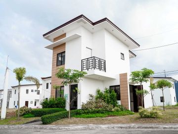 3 BEDROOMS SINGLE DETACHED HOUSE AND LOT FOR SALE NEAR SM TRECE