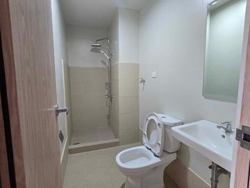 Rent to Own 2 bedroom Condo unit near Ateneo De Manila University