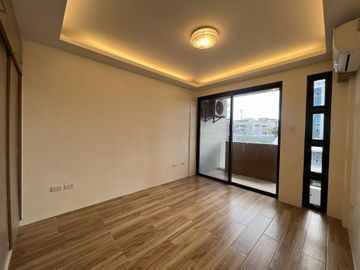 Cubao Townhouse nr Ali Mall, P. Tuazon, Araneta and Camp Crame w/ 2 Carport SD