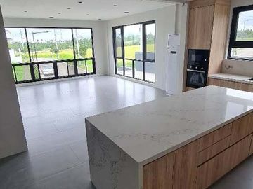 390 sqm 6BR 3-Storey Modern House with 4-Car Garage in Mondia Nuvali, Laguna