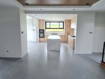 390 sqm 6BR 3-Storey Modern House with 4-Car Garage in Mondia Nuvali, Laguna