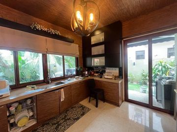 Portofino Heights Daang Hari 6 Bedroom House with Pool For Sale, Las Piñas