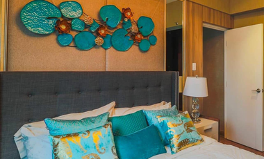 104 sqm Shang Salcedo Place Condo with 2br and 1 Parking Slot in Makati