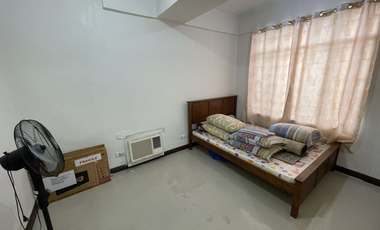 42 sqm Gilmore Heights Condo with Fully Furnished 1br and with Bathtub in QC