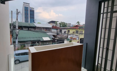 3 Storey Townhouse with 4Br and 2 Parking FOR SALE in Prime Location Cubao, QC