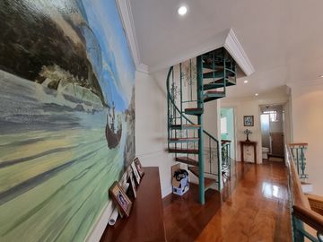 2-STOREY 4 BEDROOM HOUSE WITH ATTIC