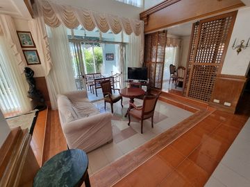 2-STOREY 4 BEDROOM HOUSE WITH ATTIC