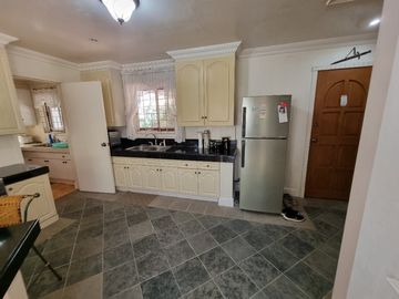 2-STOREY 4 BEDROOM HOUSE WITH ATTIC