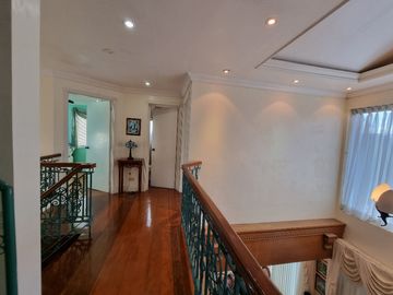 2-STOREY 4 BEDROOM HOUSE WITH ATTIC