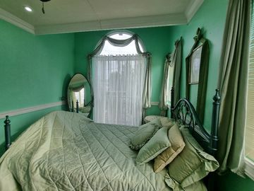 2-STOREY 4 BEDROOM HOUSE WITH ATTIC