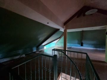 2-STOREY 4 BEDROOM HOUSE WITH ATTIC