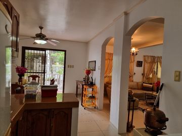RUSH SALE!!! 2-BEDROOM 2-STOREY AMERICAN THEMED HOUSE