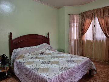 RUSH SALE!!! 2-BEDROOM 2-STOREY AMERICAN THEMED HOUSE