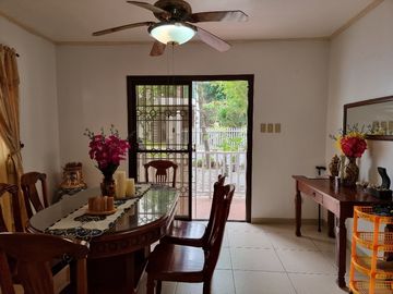 RUSH SALE!!! 2-BEDROOM 2-STOREY AMERICAN THEMED HOUSE