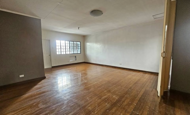 120 sqm Renovated 3 Storey Duplex Townhouse with 3Br and Parking FOR SALE in QC
