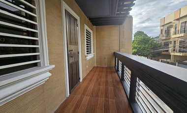 120 sqm Renovated 3 Storey Duplex Townhouse with 3Br and Parking FOR SALE in QC