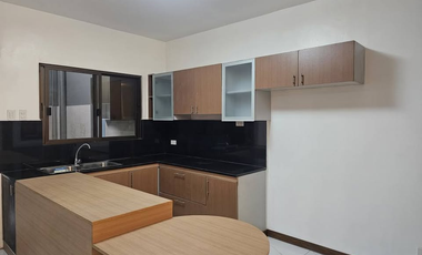 120 sqm Renovated 3 Storey Duplex Townhouse with 3Br and Parking FOR SALE in QC