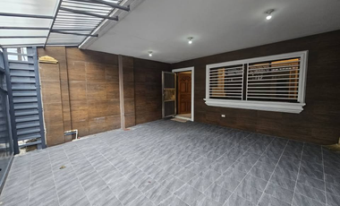 120 sqm Renovated 3 Storey Duplex Townhouse with 3Br and Parking FOR SALE in QC