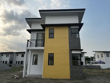 For Sale Two Storey House and Lot in San Fernando Pampanga