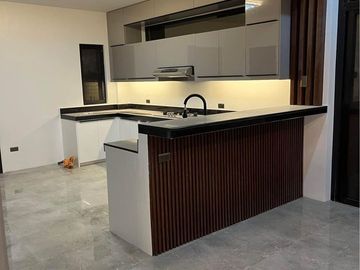 HOUSE and LOT for SALE Grand Parkplace Village Imus Cavite