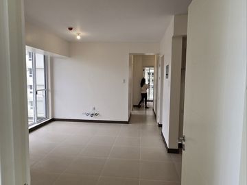 Rush! 3 Bedroom Condo for Sale at Allegra Garden Place, Pasig City