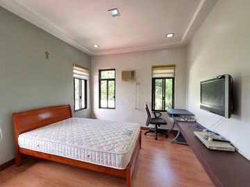 FOR SALE - Fully Furnished House & Lot in South Lake Village, Sta. Rosa Laguna