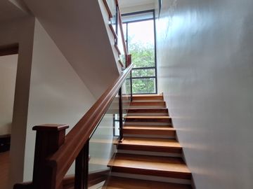 5BR House and Lot for Sale in Lower Antipolo along Marcos Highway near SM Malls