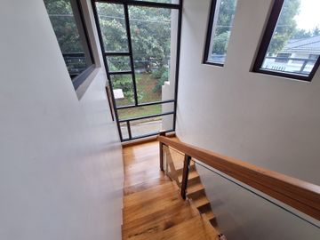 5BR House and Lot for Sale in Lower Antipolo along Marcos Highway near SM Malls