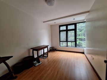 5BR House and Lot for Sale in Lower Antipolo along Marcos Highway near SM Malls