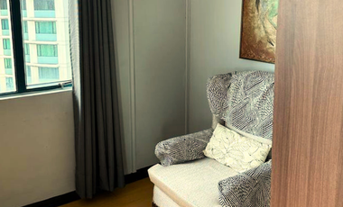 Taguig City, BGC - Penhurst Parkplace  (2BR - Condo Unit for Sale w/ 1 Parking)