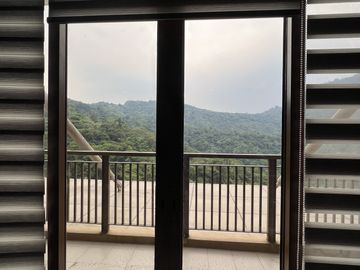 2-Bedroom Unit with Parking For Sale in Tagaytay Highlands, Tagaytay