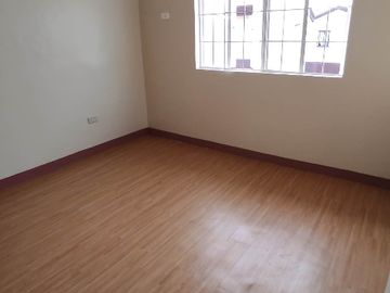 3 Bedrooms House and lot For Sale In Imus